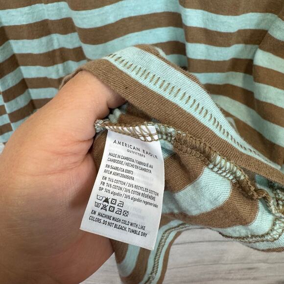 American Eagle Women's Blue / Tan Striped Short Sleeve T-Shirt Size Large - Picture 5 of 6